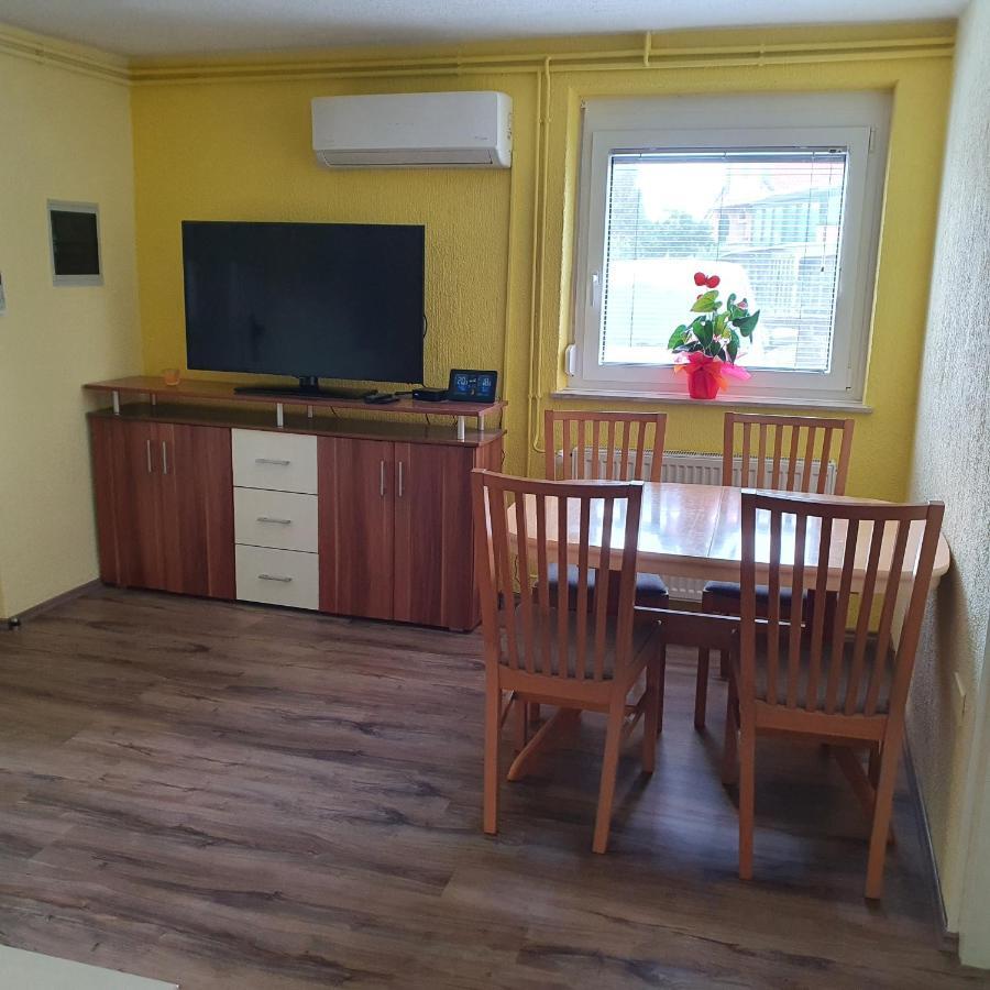 Apartma Joy Lägenhet Izola Exteriör bild
